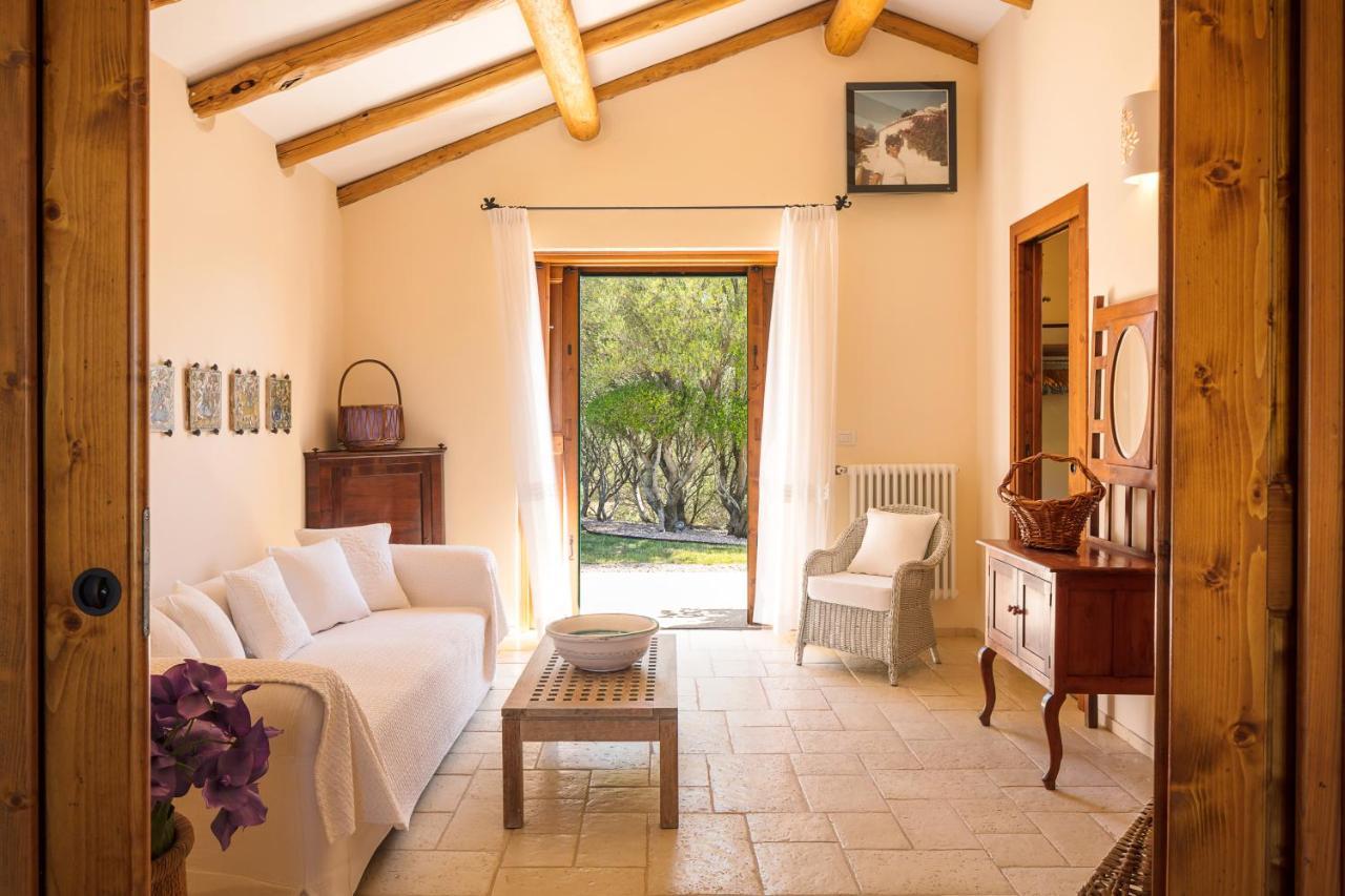 Albero Capovolto Bed & Breakfast Golfo Aranci